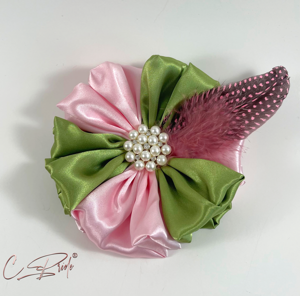 Light Pink & Green Feather Women’s Lapel Flower